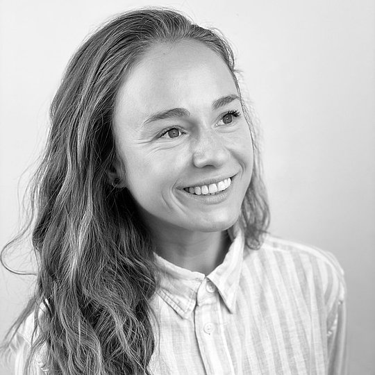 <span class="lr-office-gallery-name">Anne Knoll</span><span class="lr-office-gallery-qualification">B.A. Innenarchitektin AKNW</span> Anne Knoll