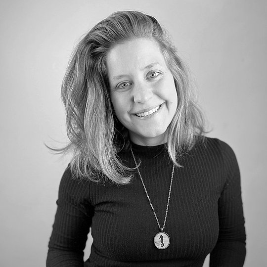 <span class="lr-office-gallery-name">Martina Seelinger</span><span class="lr-office-gallery-qualification">Dipl.-Ing. Innenarchitektin AKNW</span> Martina Seelinger